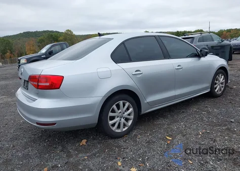 2015 Volkswagen Jetta 1.8T Se z USA, uszkodzony, nr VIN 3VWD17AJ4FM282855